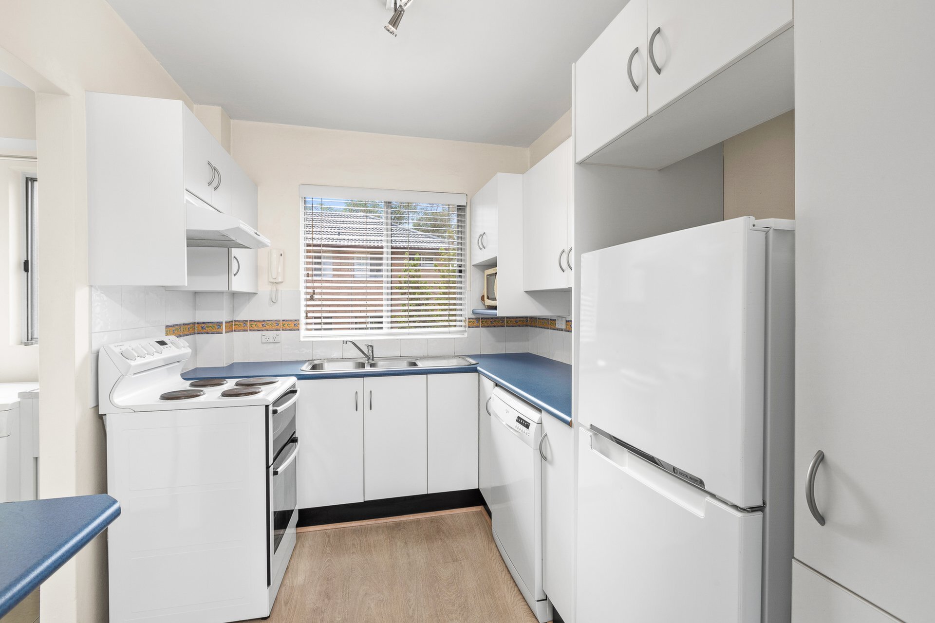 16/19 Cambridge Street, Gladesville Sold by Cassidy Real Estate - image 1