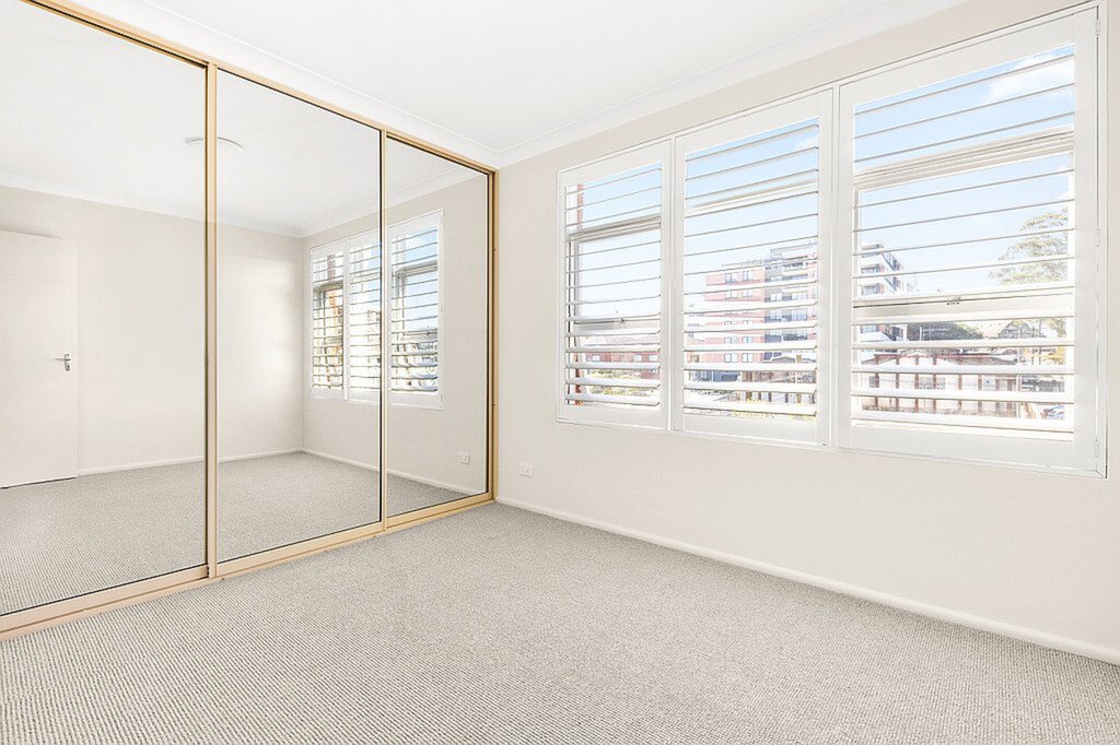 10/10 Coulter Street, Gladesville Sold by Cassidy Real Estate - image 1