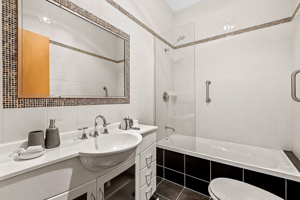 2/180 Pittwater Road, Gladesville Sold by Cassidy Real Estate - image 1