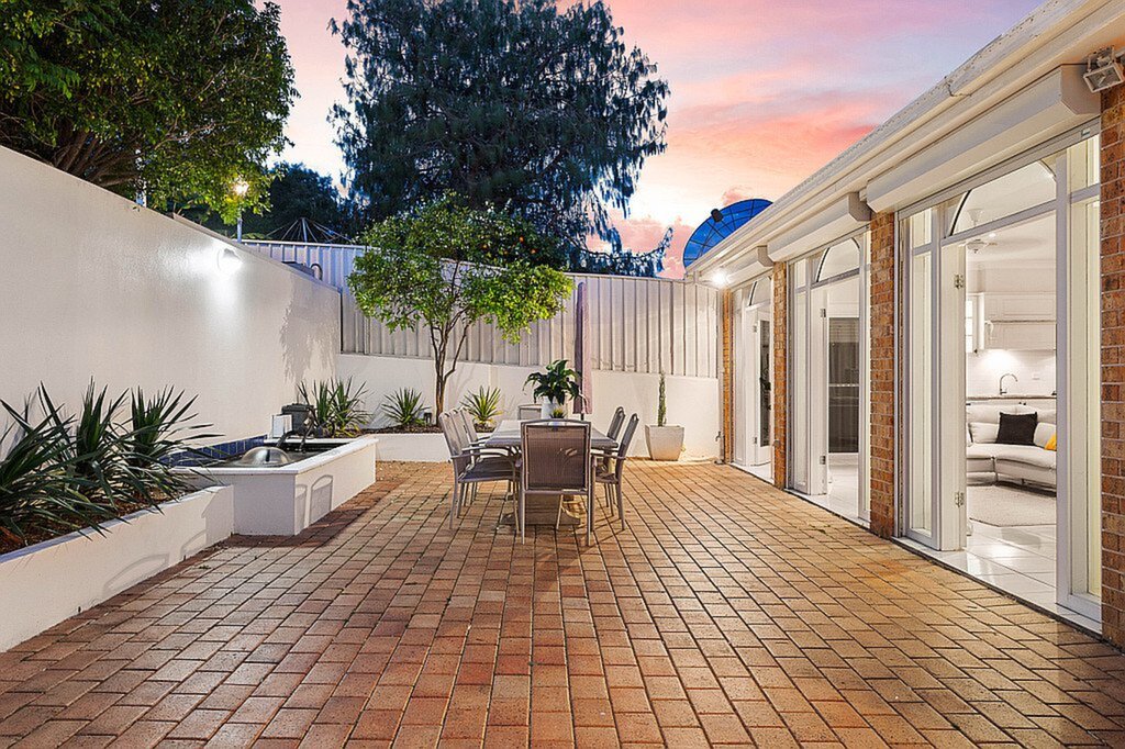 11 Ross Smith Avenue, Meadowbank Sold by Cassidy Real Estate - image 1