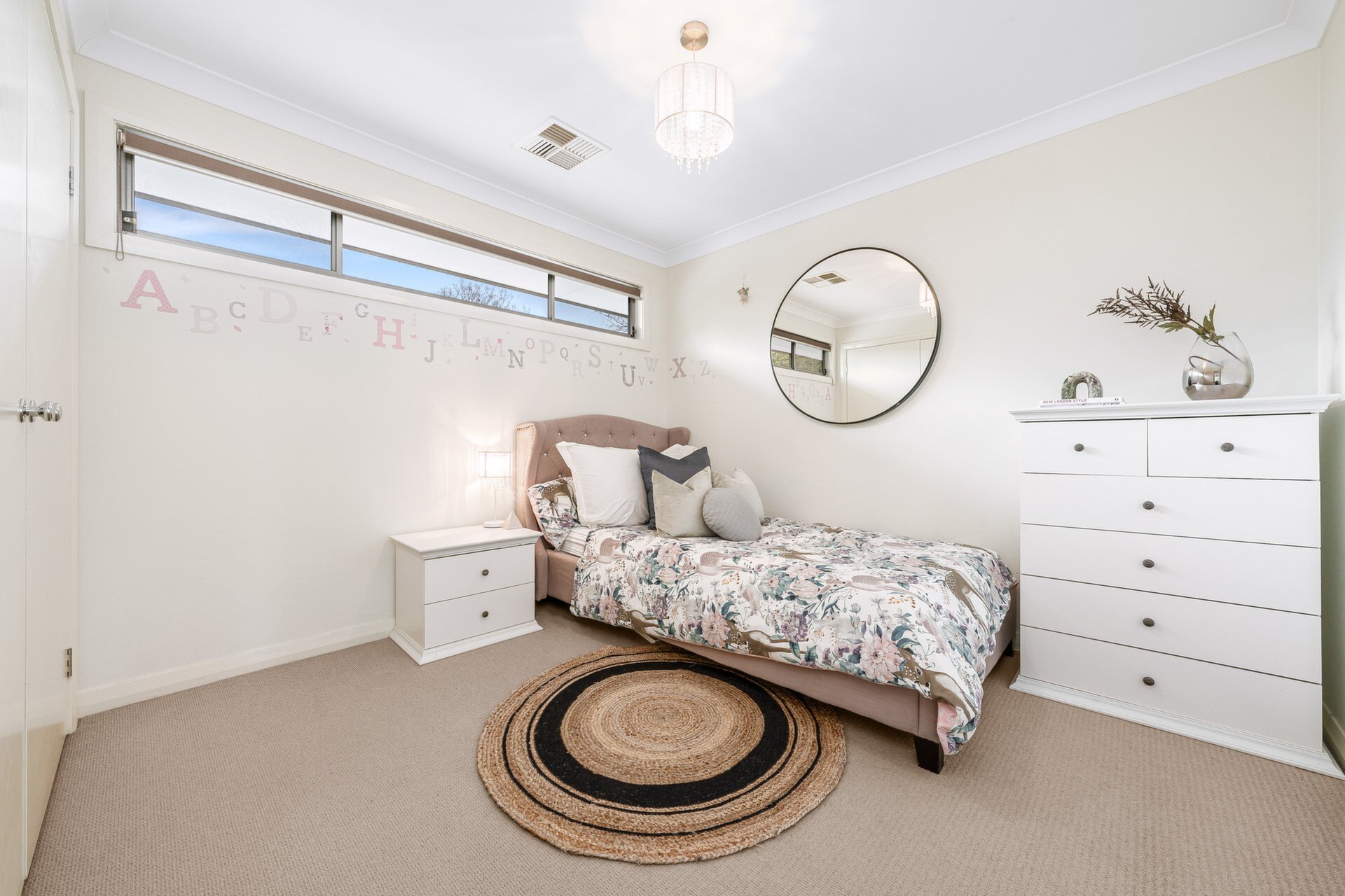 87 Charles Street, Putney Sold by Cassidy Real Estate - image 1