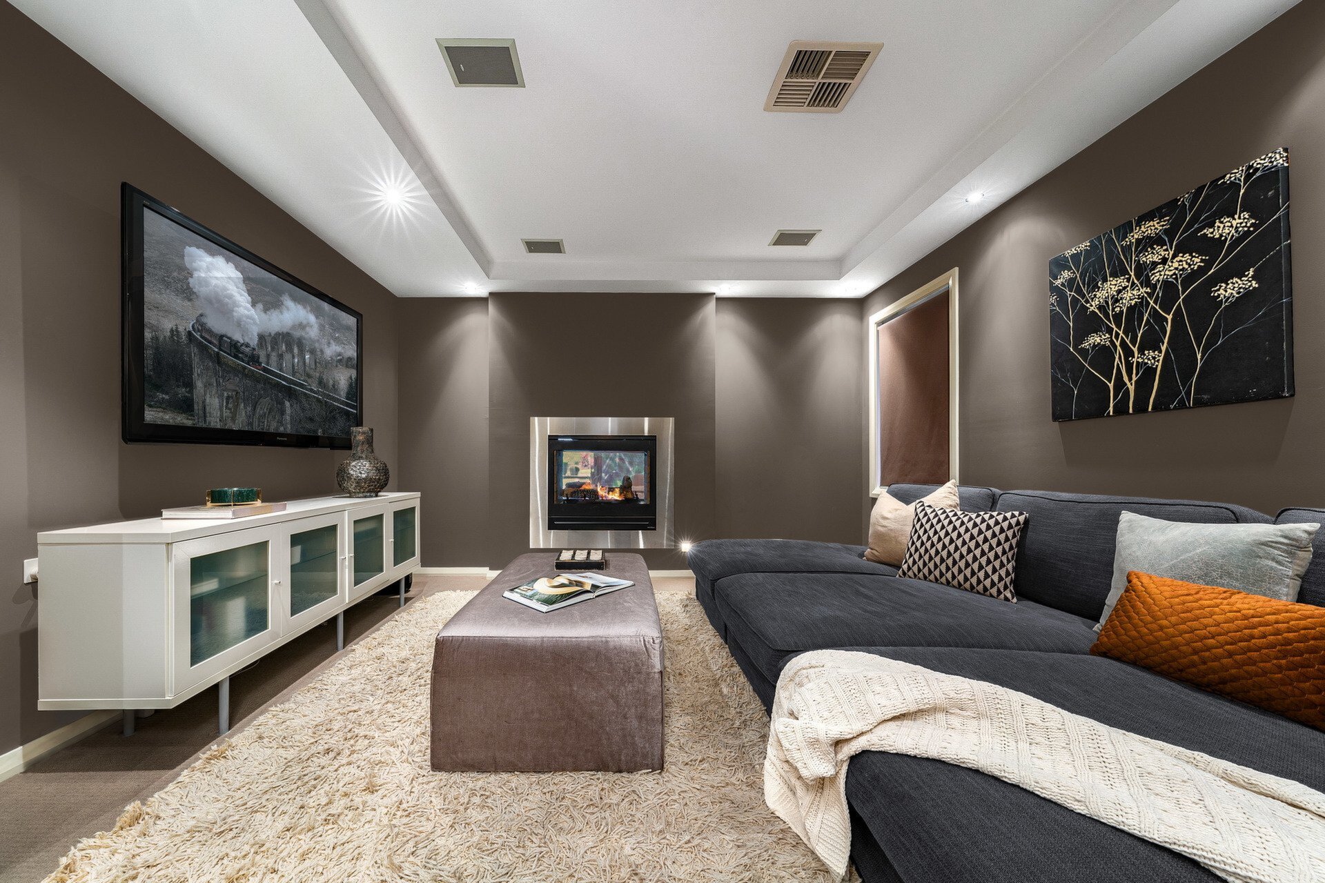 87 Charles Street, Putney Sold by Cassidy Real Estate - image 1