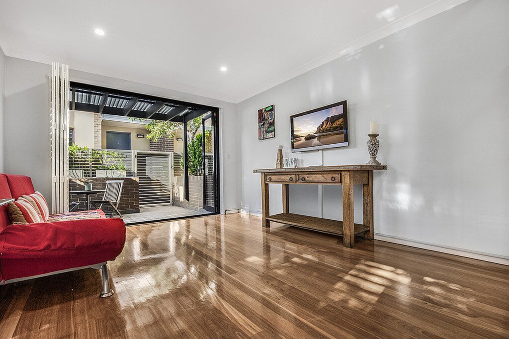 1/83-85A Pittwater Road, Hunters Hill Sold by Cassidy Real Estate - image 1