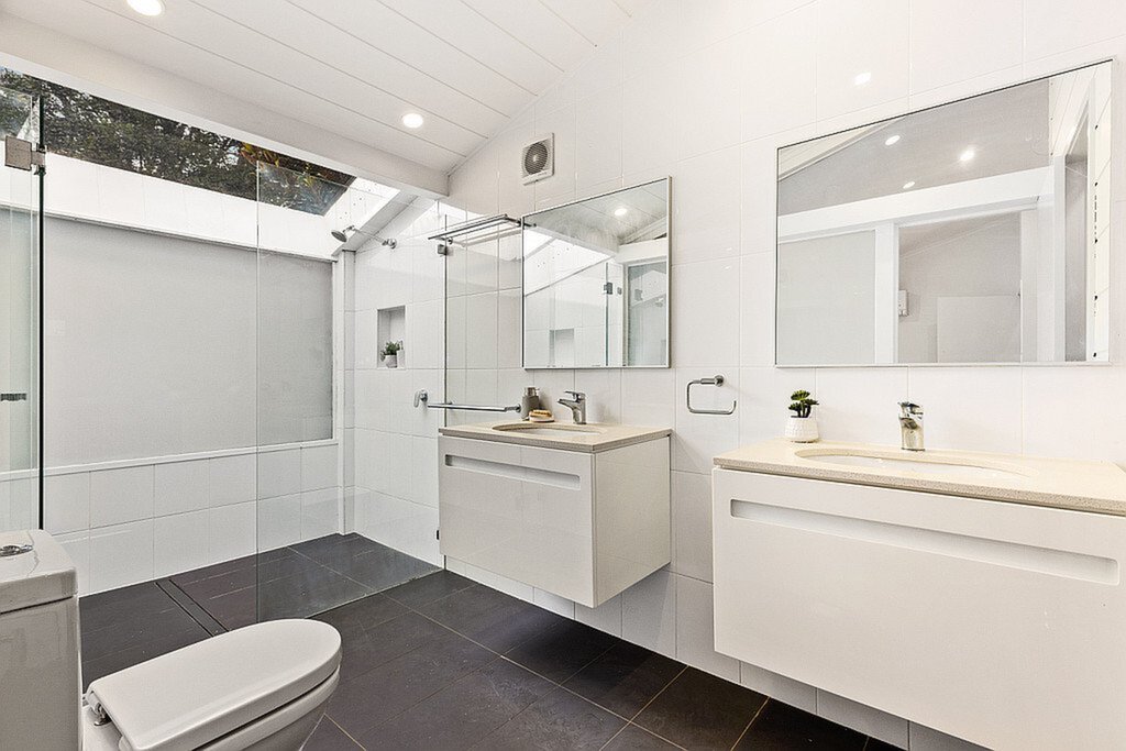 28 Champion Road, Tennyson Point Sold by Cassidy Real Estate - image 1