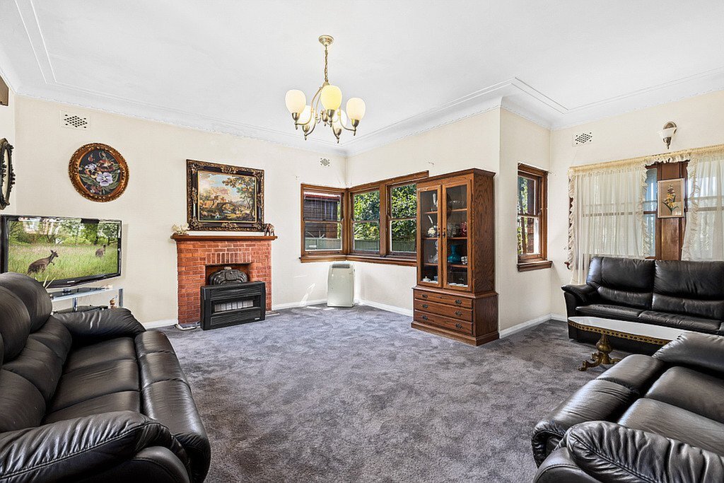 92 Tennyson Road, Tennyson Point Sold by Cassidy Real Estate - image 1