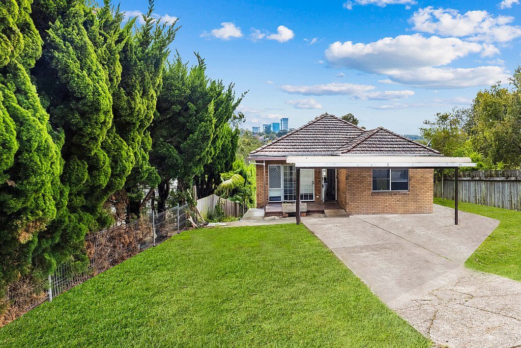 10 Fairyland Avenue, Chatswood West Sold by Cassidy Real Estate - image 1