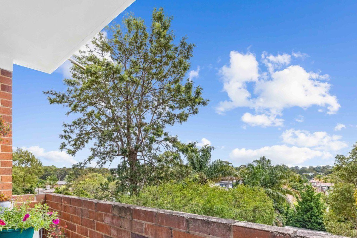 4/557 Victoria Road, Ryde Sold by Cassidy Real Estate - image 1