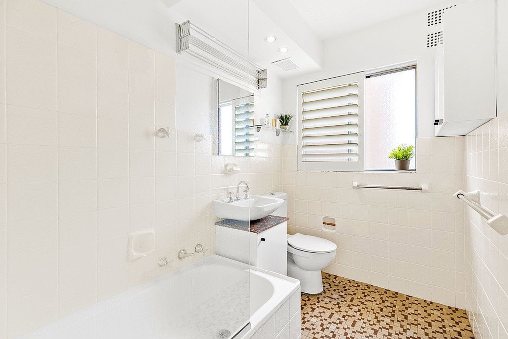 1/6 Punt Road, Gladesville Sold by Cassidy Real Estate - image 1