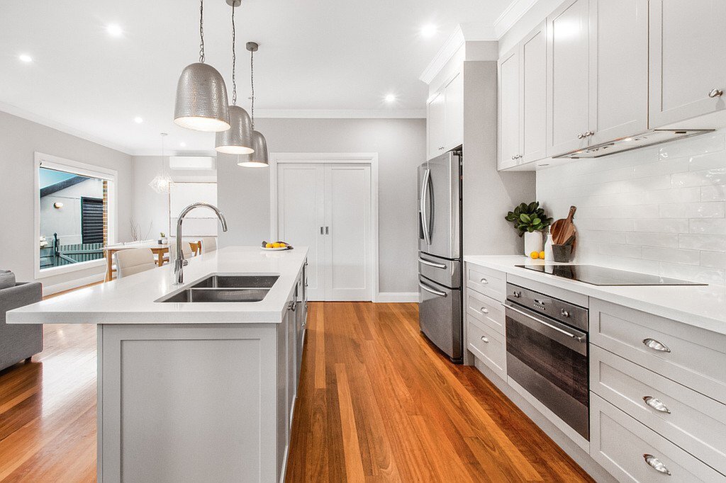 12 Riverside Avenue, Putney Sold by Cassidy Real Estate - image 1