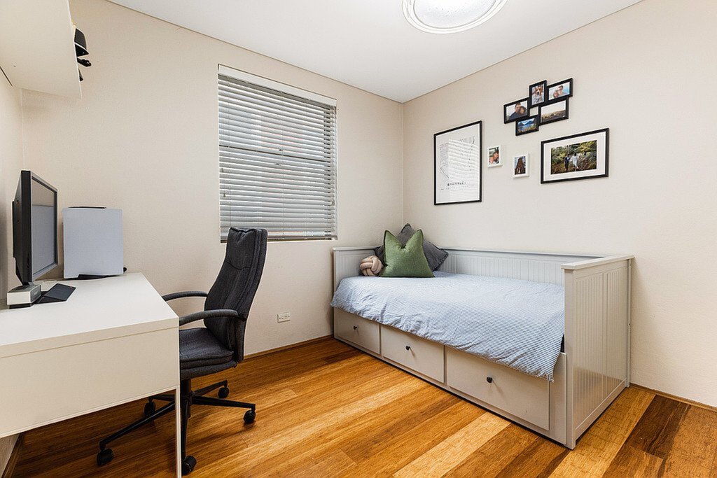4/9 Cambridge Street, Gladesville Sold by Cassidy Real Estate - image 1