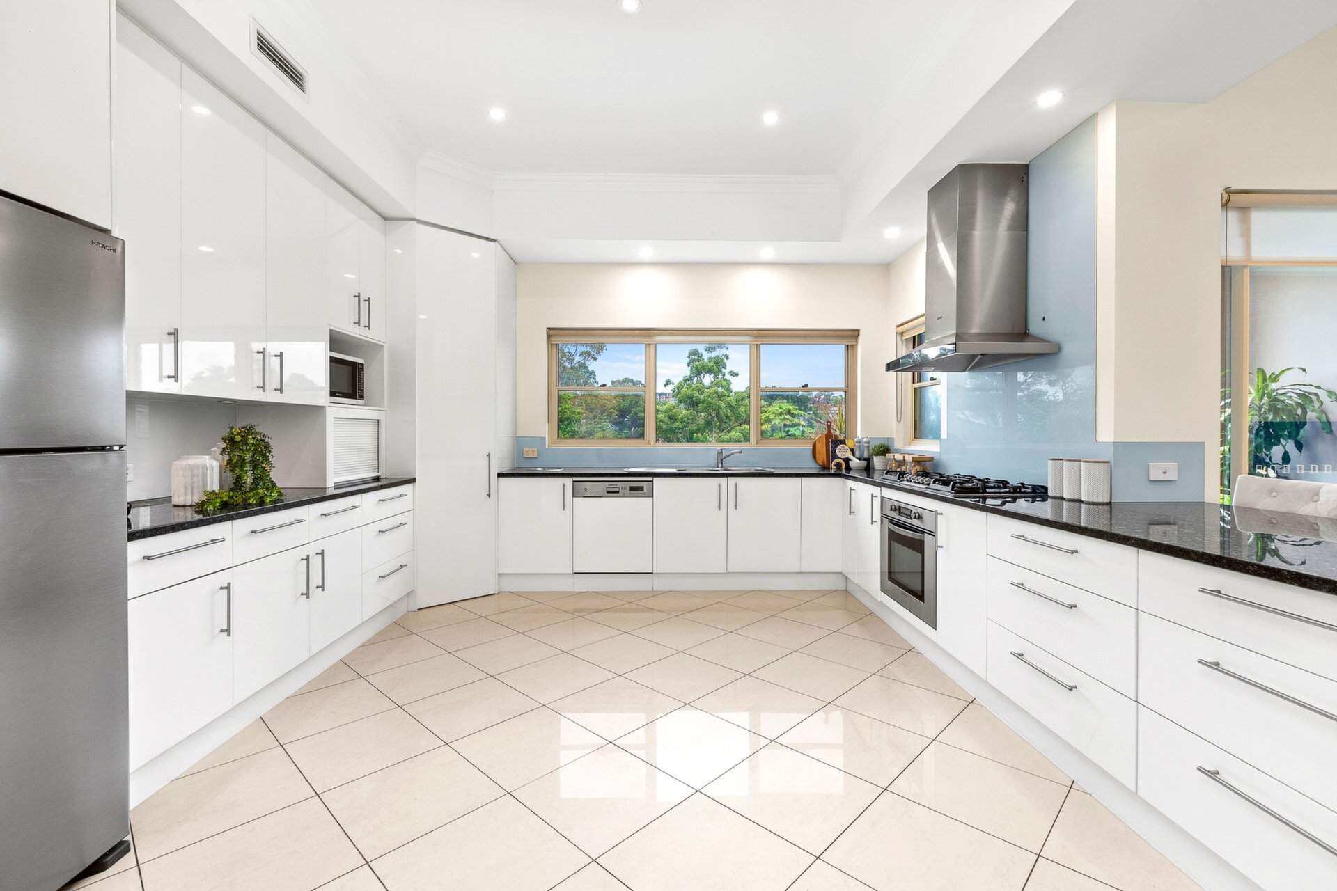 16 Champion Road, Tennyson Point Sold by Cassidy Real Estate - image 1