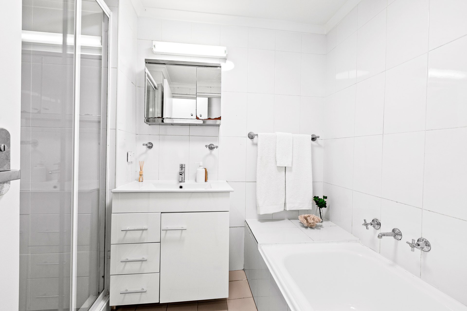 10/18 Wolseley Street, Drummoyne Sold by Cassidy Real Estate - image 1