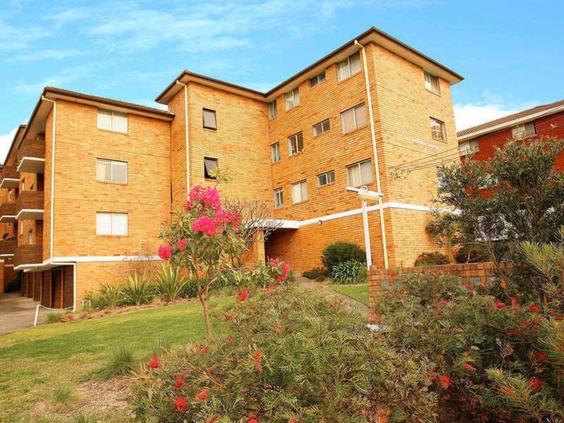 4/5 Stansell Street, Gladesville Sold by Cassidy Real Estate - image 1
