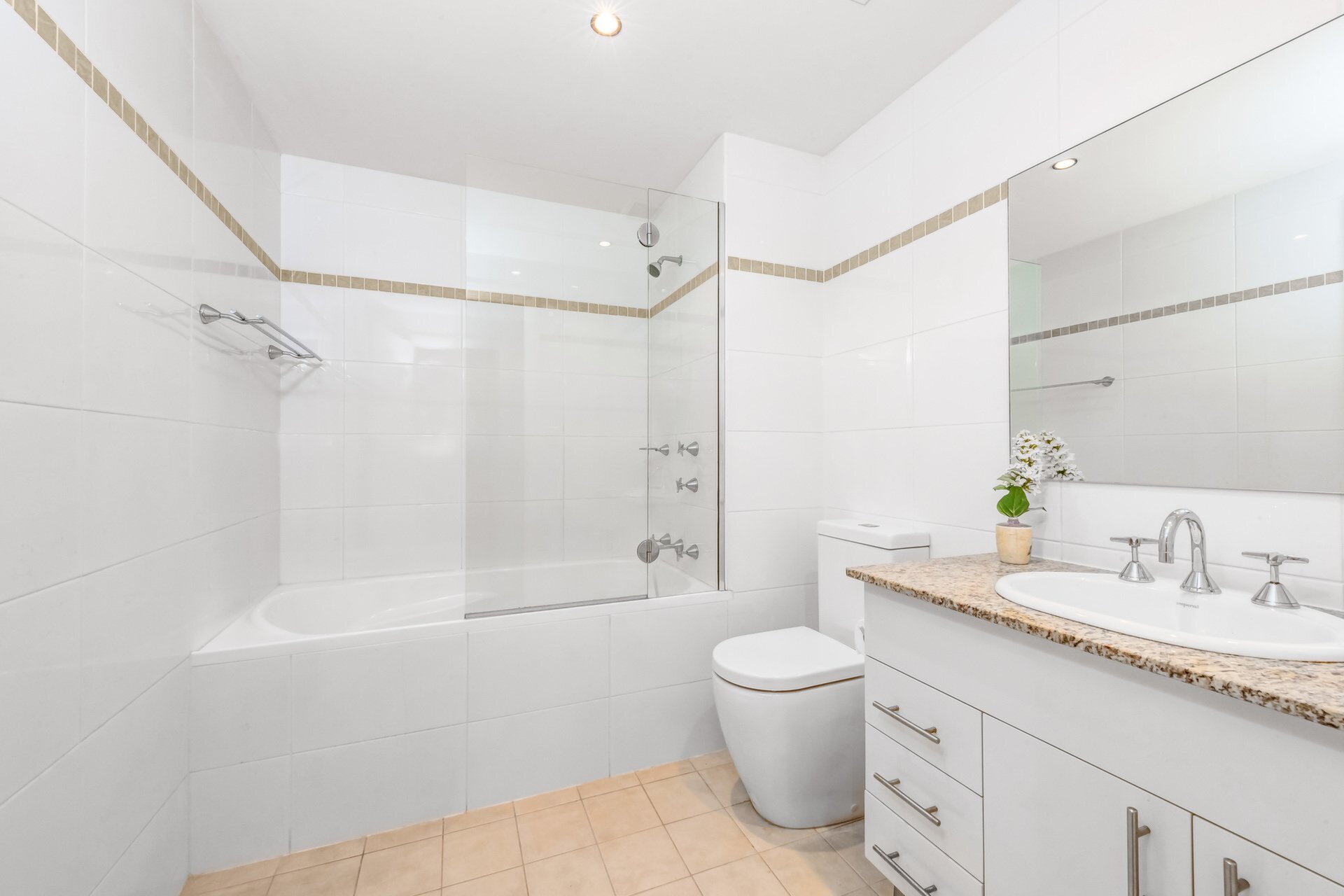 21/1 Bay Drive, Meadowbank Sold by Cassidy Real Estate - image 1
