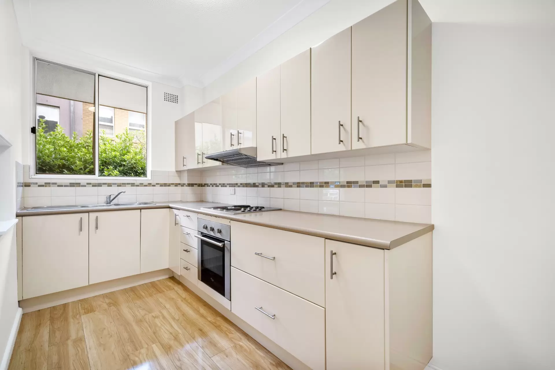 6/547 Victoria Road, Ryde Leased by Cassidy Real Estate - image 1