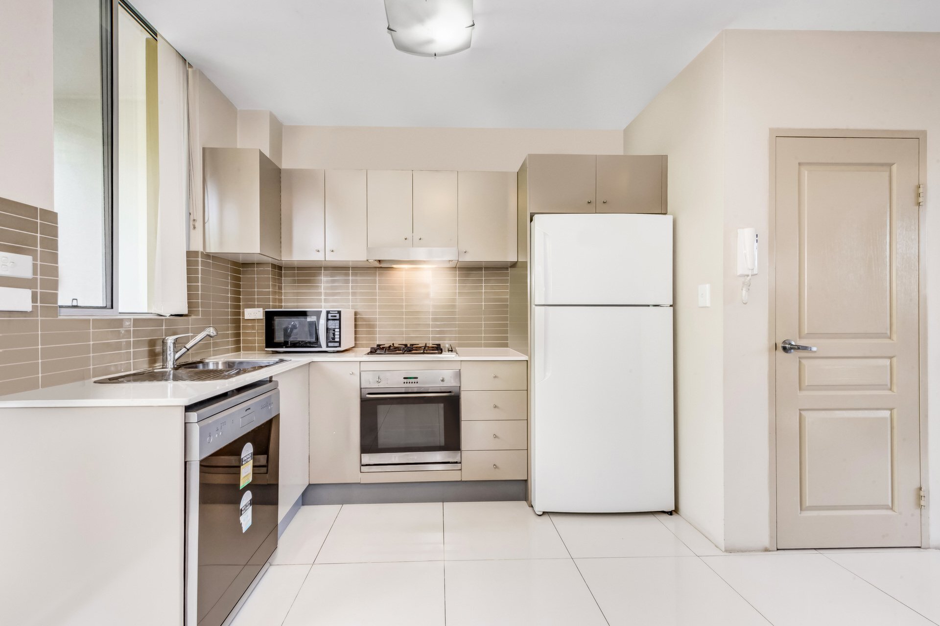5/3-7 Cowell Street, Gladesville Sold by Cassidy Real Estate - image 1