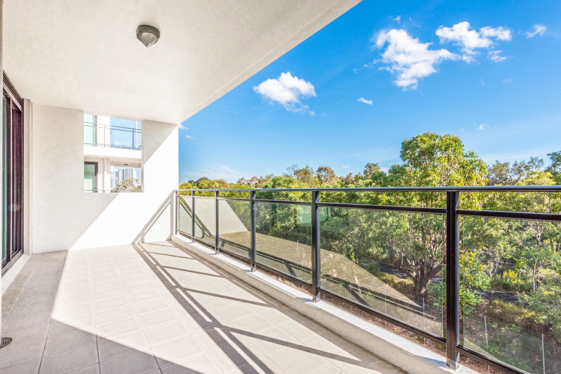 7/11 Bay Drive, Meadowbank Sold by Cassidy Real Estate - image 1