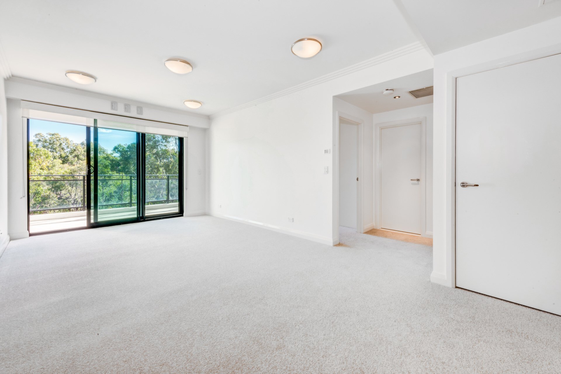 7/11 Bay Drive, Meadowbank Sold by Cassidy Real Estate - image 1