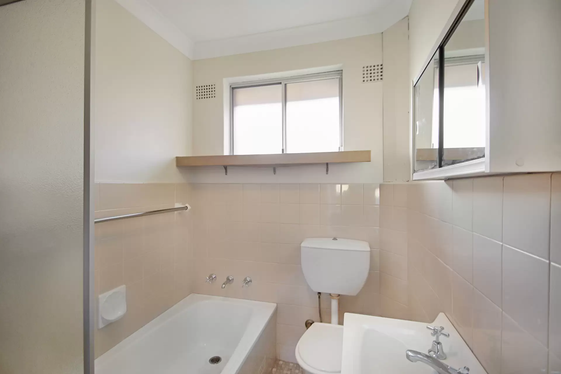 10/8 Pearson Street, Gladesville Leased by Cassidy Real Estate - image 1