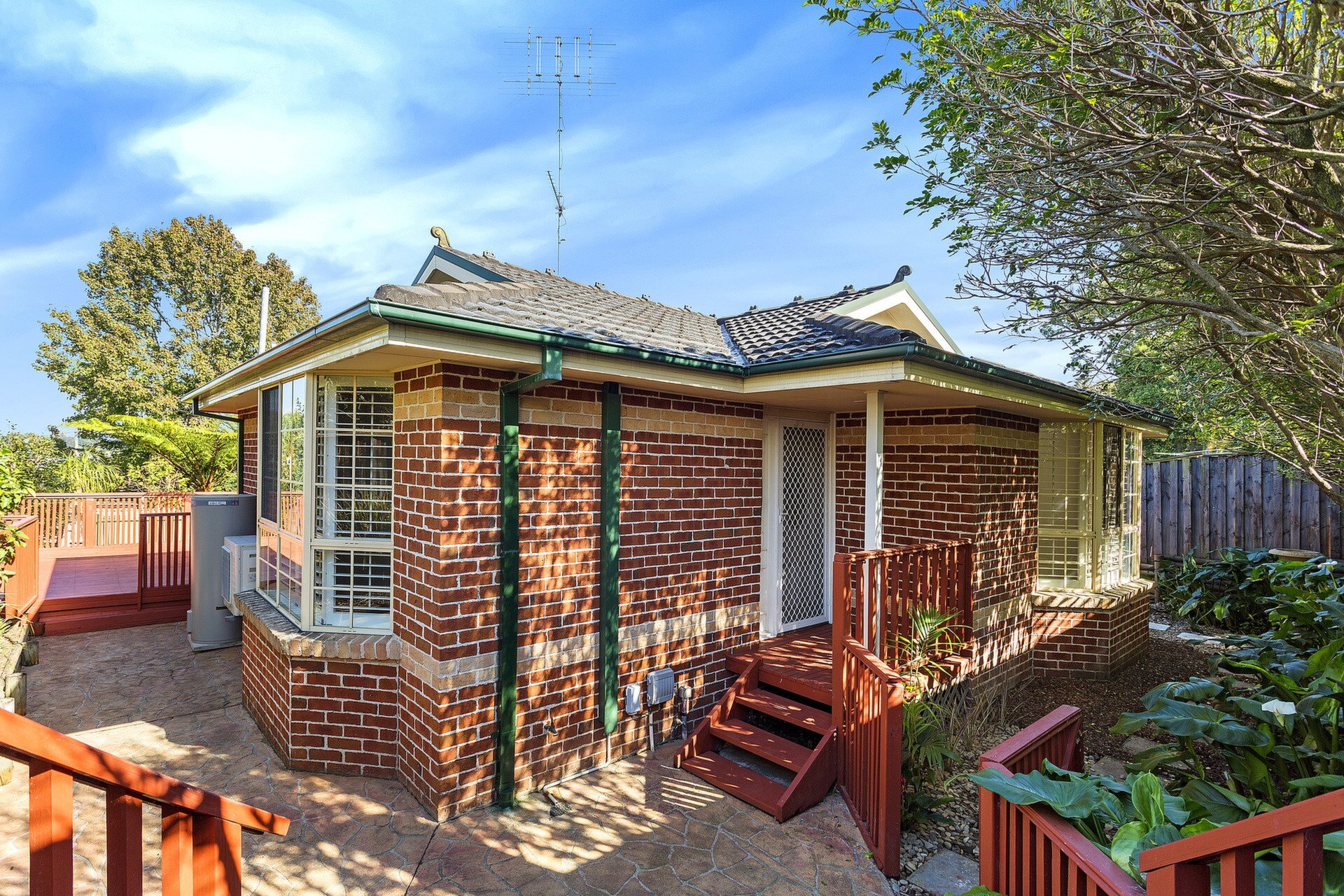 6A Wade Street, Putney Sold by Cassidy Real Estate - image 1