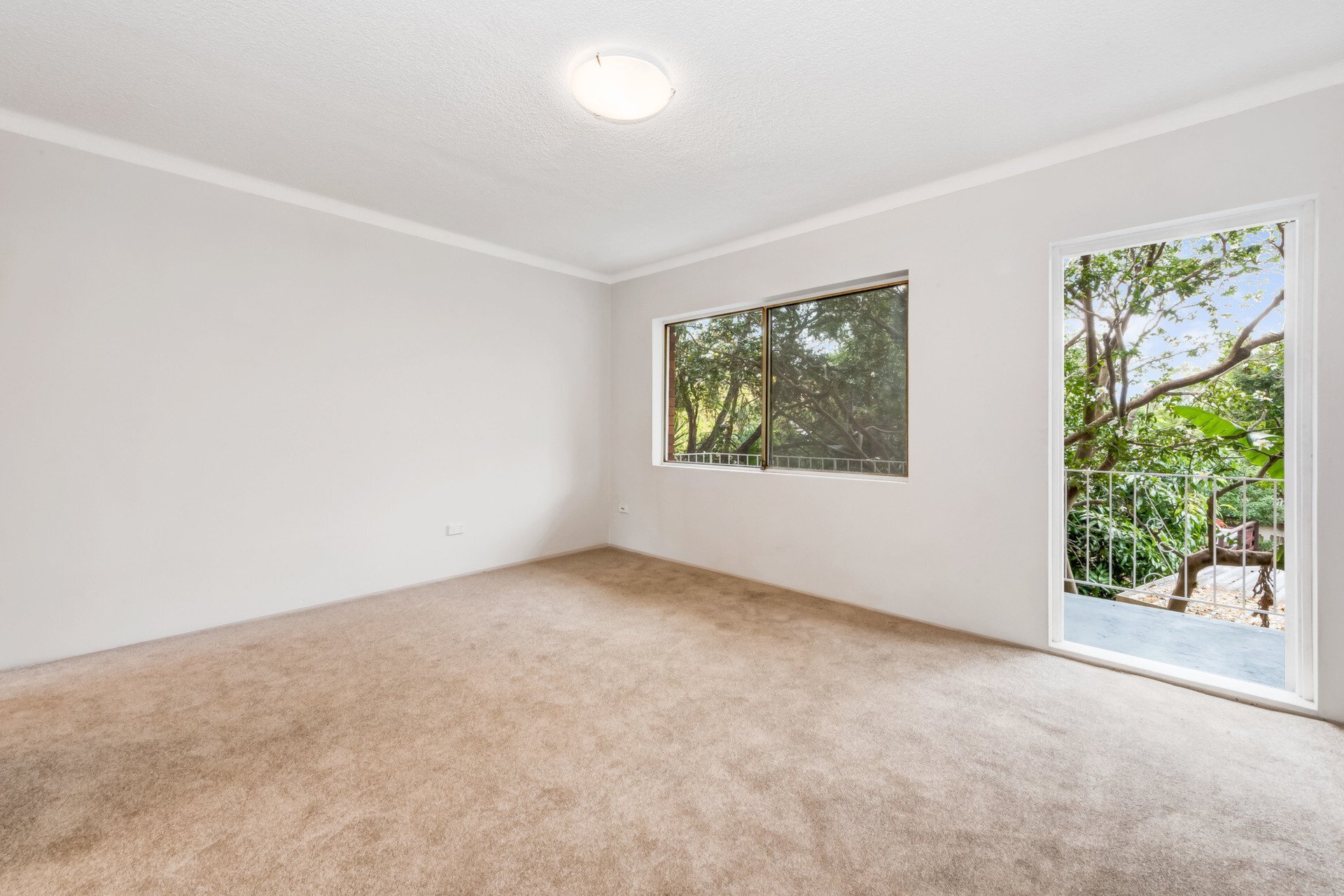 8/13 Harvard Street, Gladesville Sold by Cassidy Real Estate - image 1