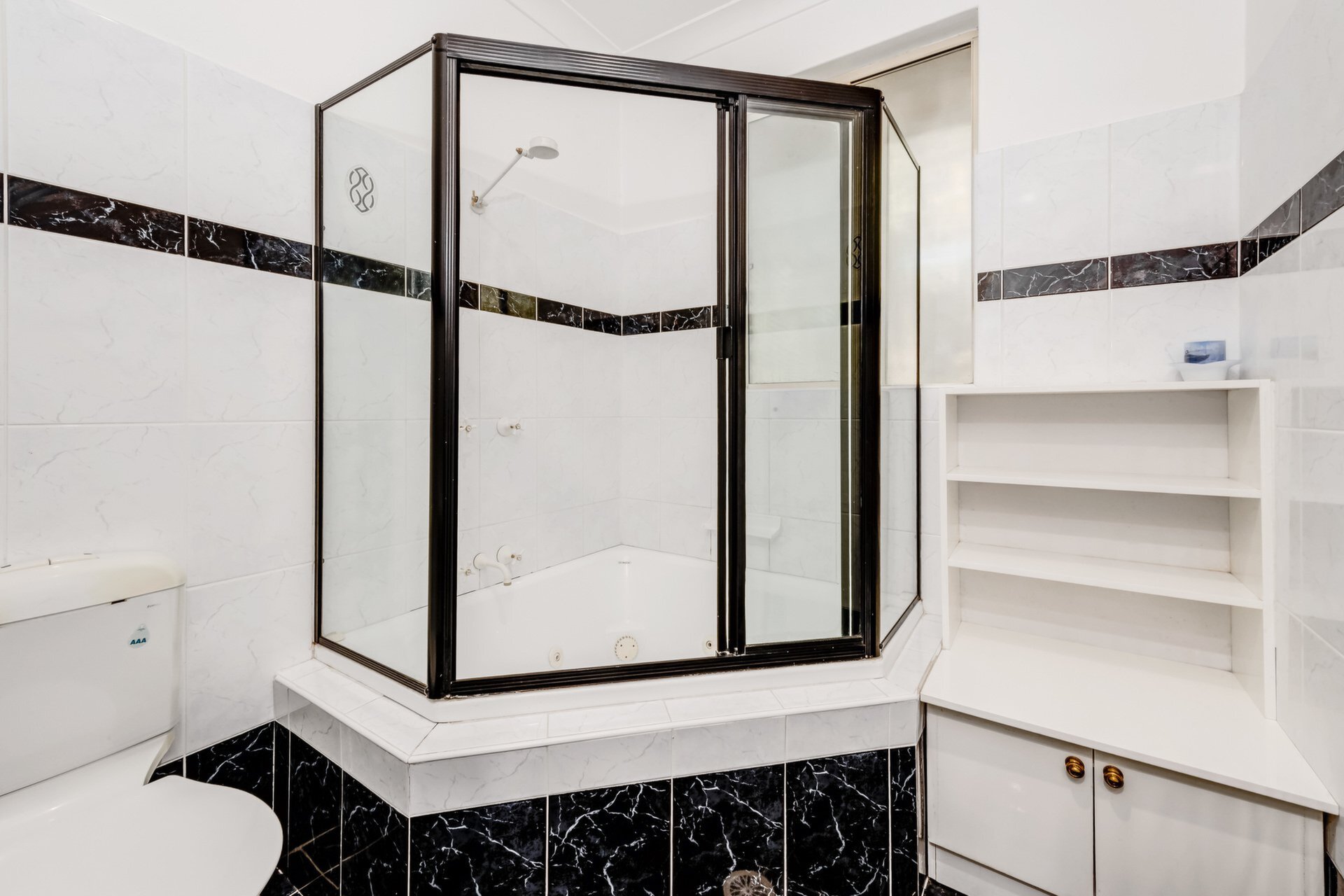 4/43 Hull Road, Beecroft Sold by Cassidy Real Estate - image 1