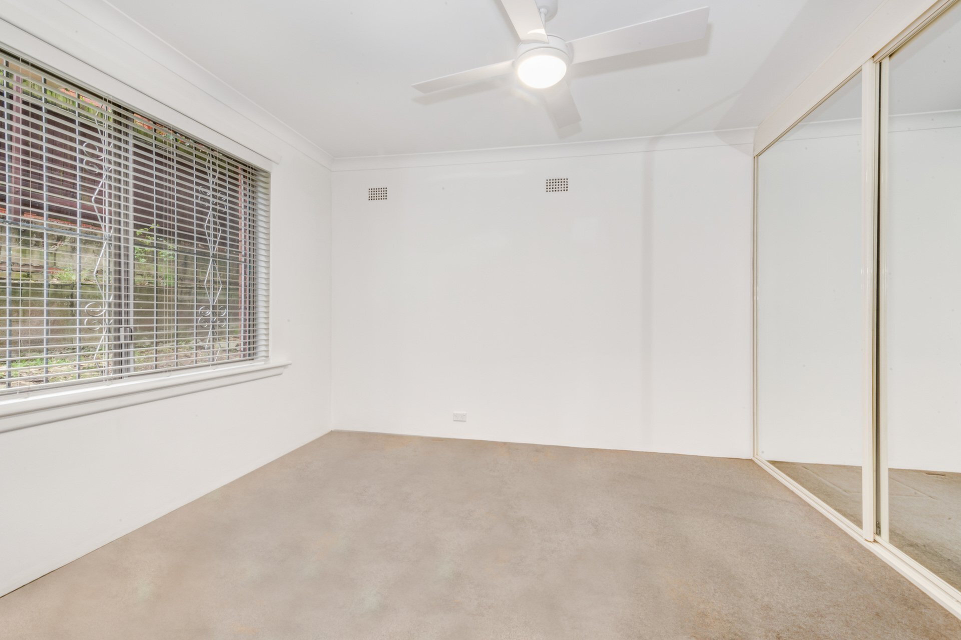 2/29 Gladstone Avenue, Ryde Sold by Cassidy Real Estate - image 1