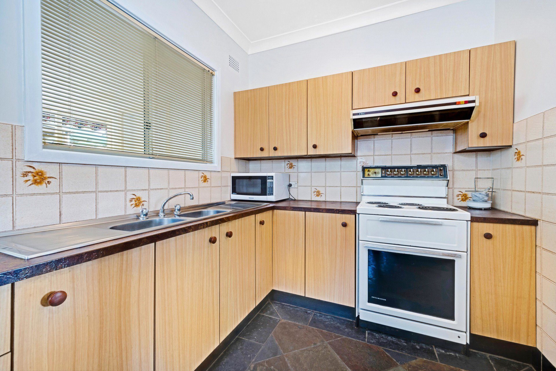 67 Eastview Avenue, North Ryde Sold by Cassidy Real Estate - image 1