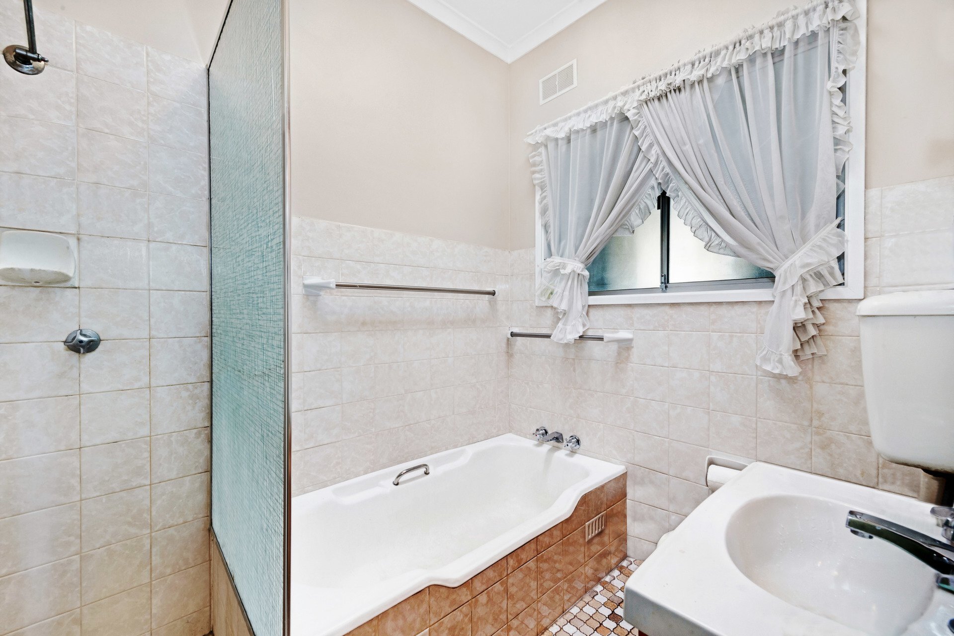 67 Eastview Avenue, North Ryde Sold by Cassidy Real Estate - image 1