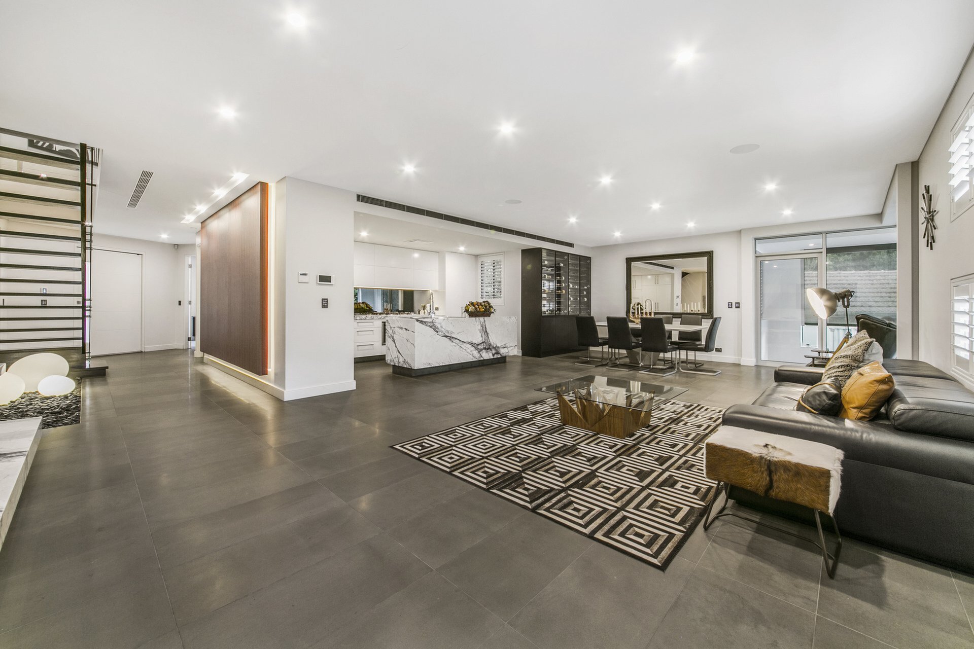 27 Osborne Avenue, Putney Sold by Cassidy Real Estate - image 1