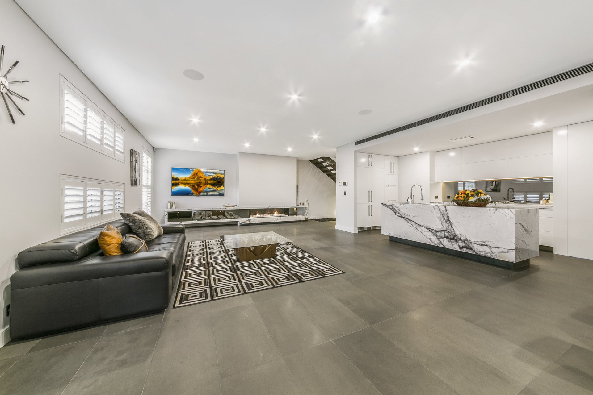 27 Osborne Avenue, Putney Sold by Cassidy Real Estate - image 1