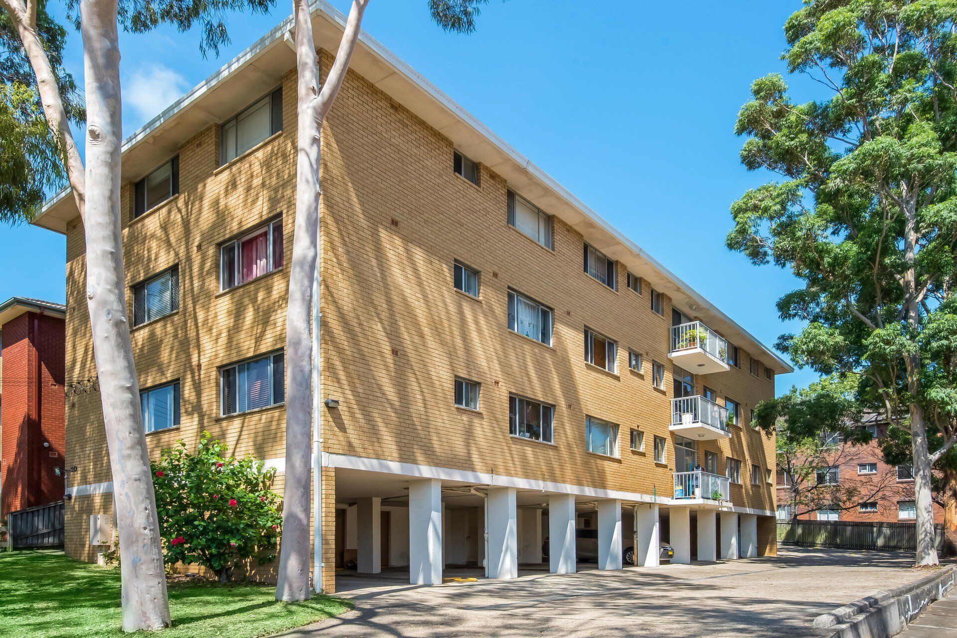 5/10 Harvard Street, Gladesville Sold by Cassidy Real Estate - image 1