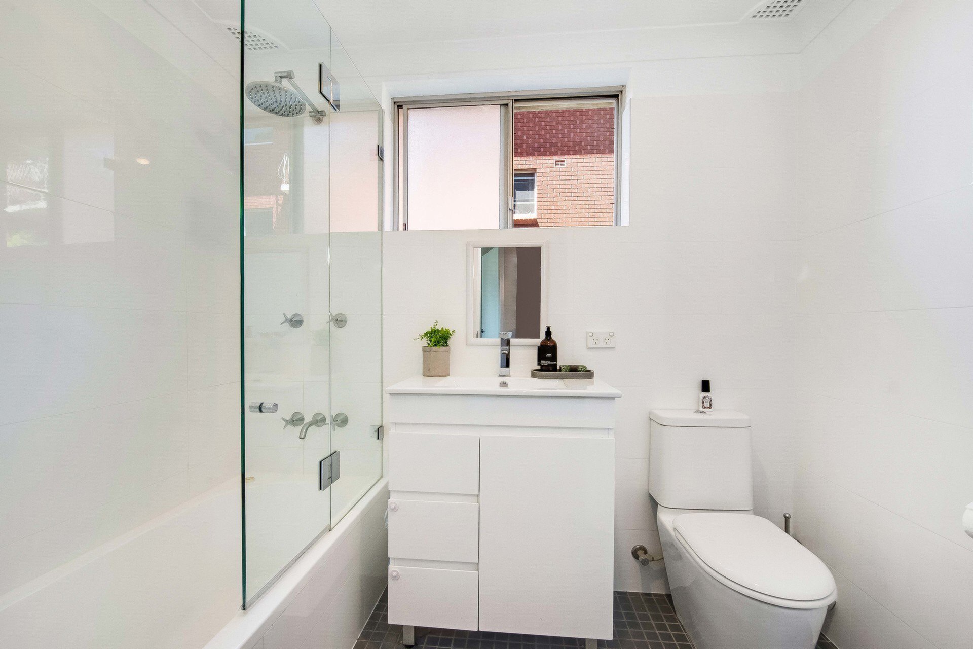 5/10 Harvard Street, Gladesville Sold by Cassidy Real Estate - image 1