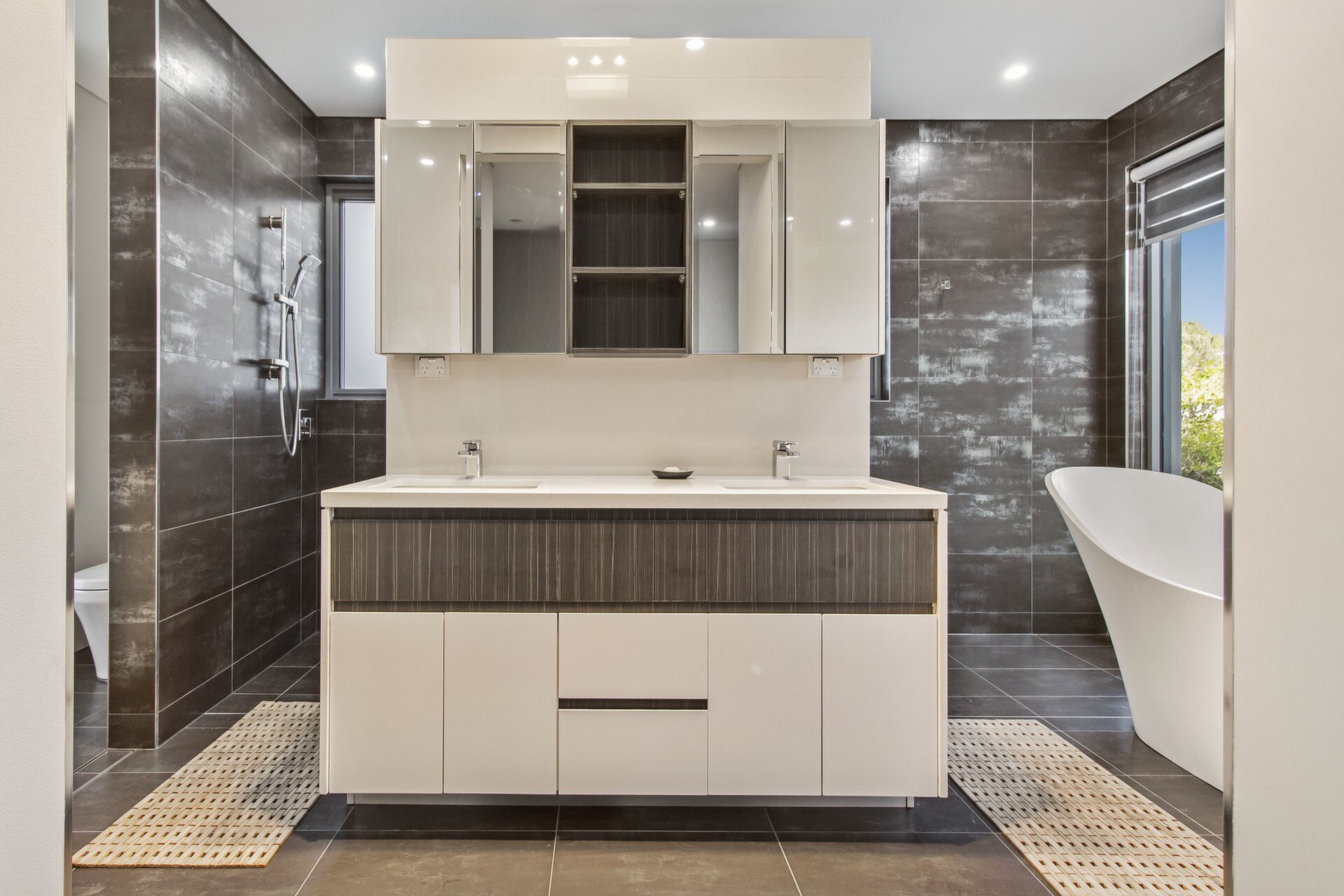 29 Watson Street, Putney Sold by Cassidy Real Estate - image 1