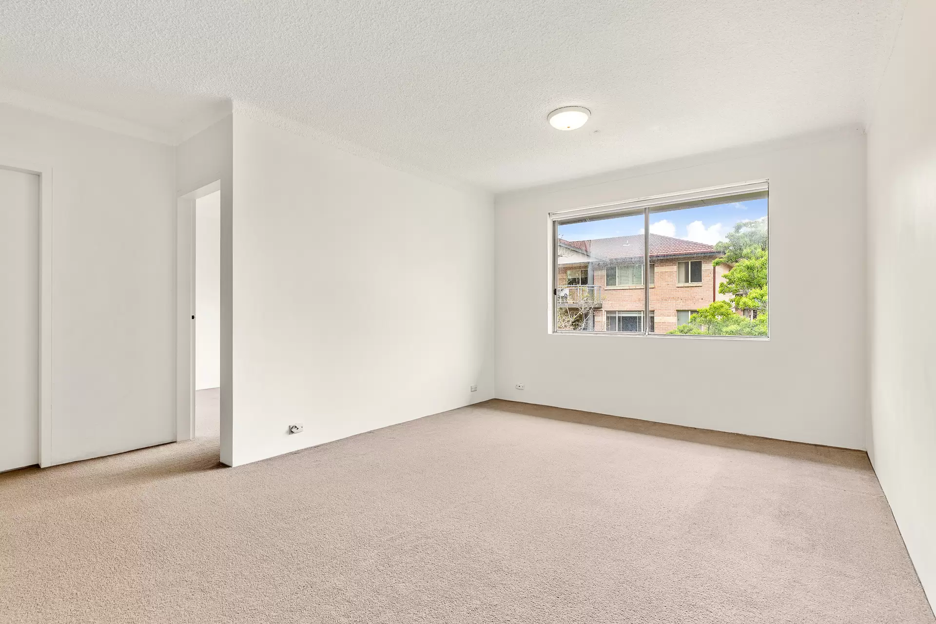 13/9A Cambridge Street, Gladesville Leased by Cassidy Real Estate - image 1