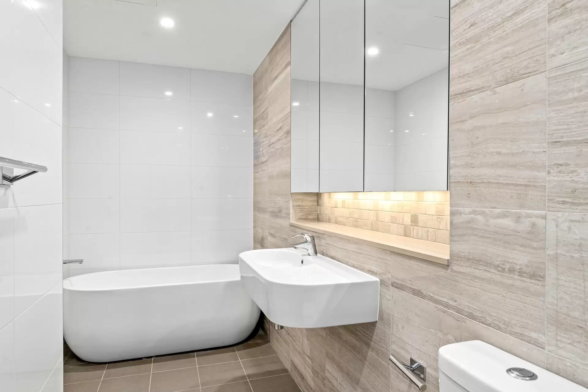 13/1 Monash Road, Gladesville Leased by Cassidy Real Estate - image 1