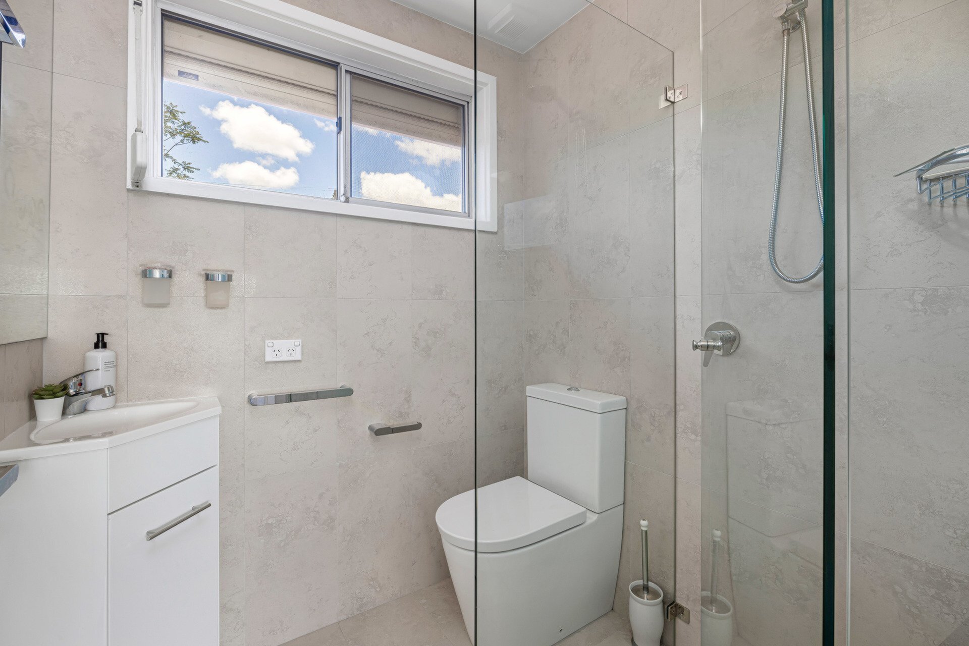 1/11 Bayview Street, Tennyson Point Sold by Cassidy Real Estate - image 1