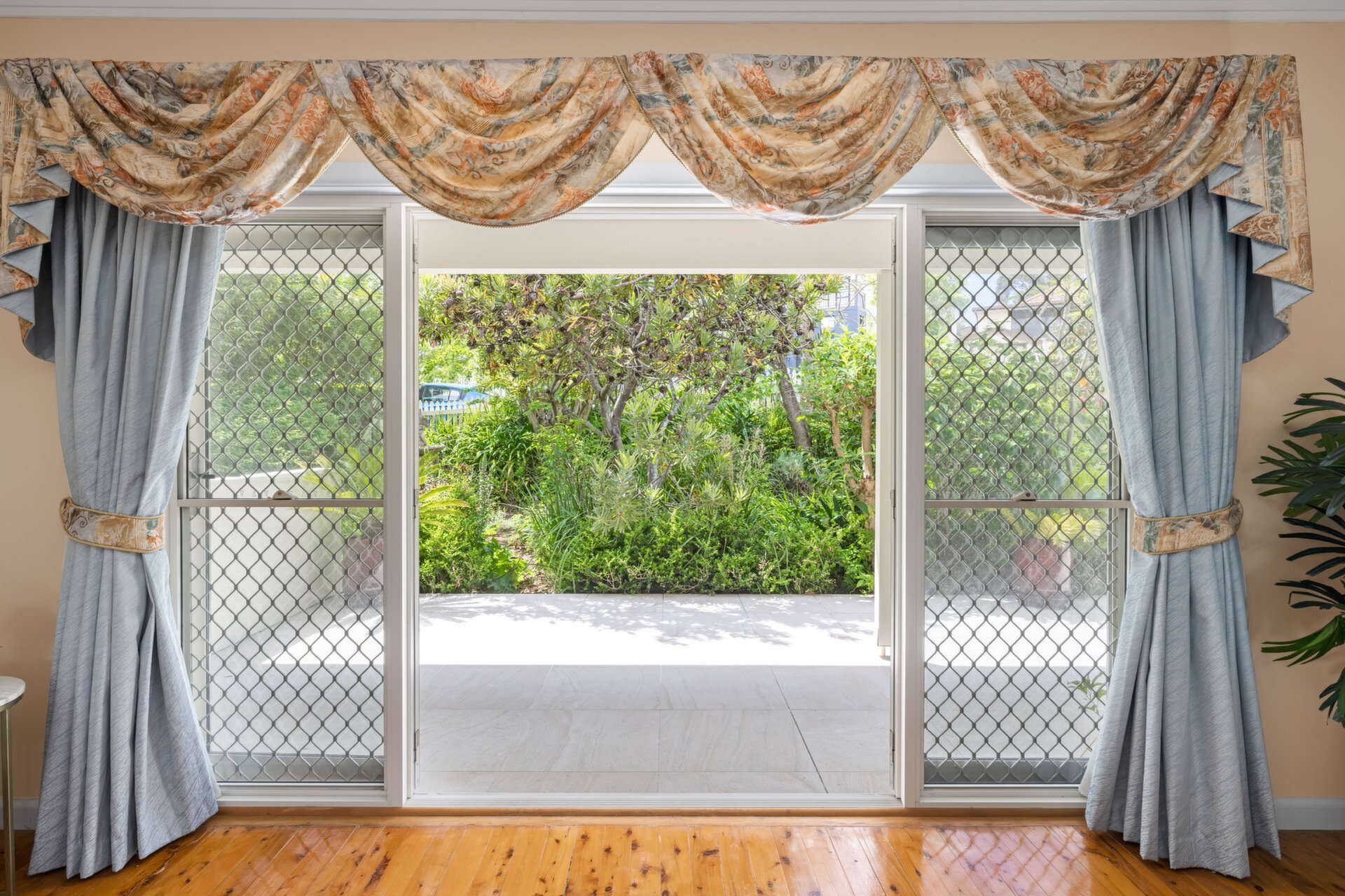 1/11 Bayview Street, Tennyson Point Sold by Cassidy Real Estate - image 1