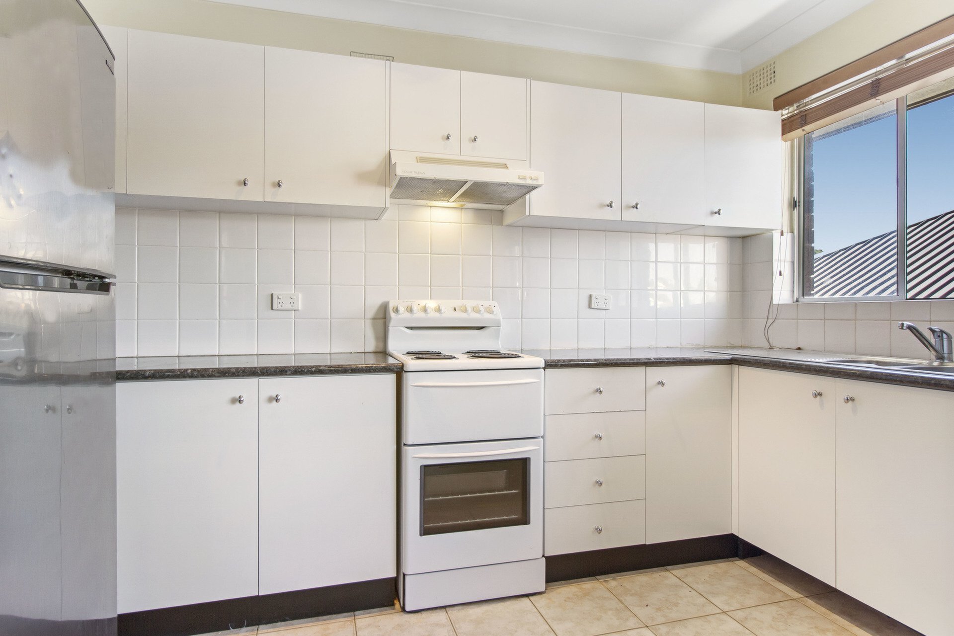10/27 Cambridge Street, Gladesville Sold by Cassidy Real Estate - image 1