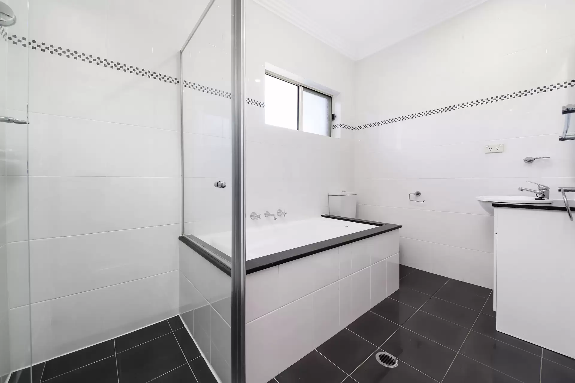 2/69-71 Bridge Road, Ryde Sold by Cassidy Real Estate - image 1