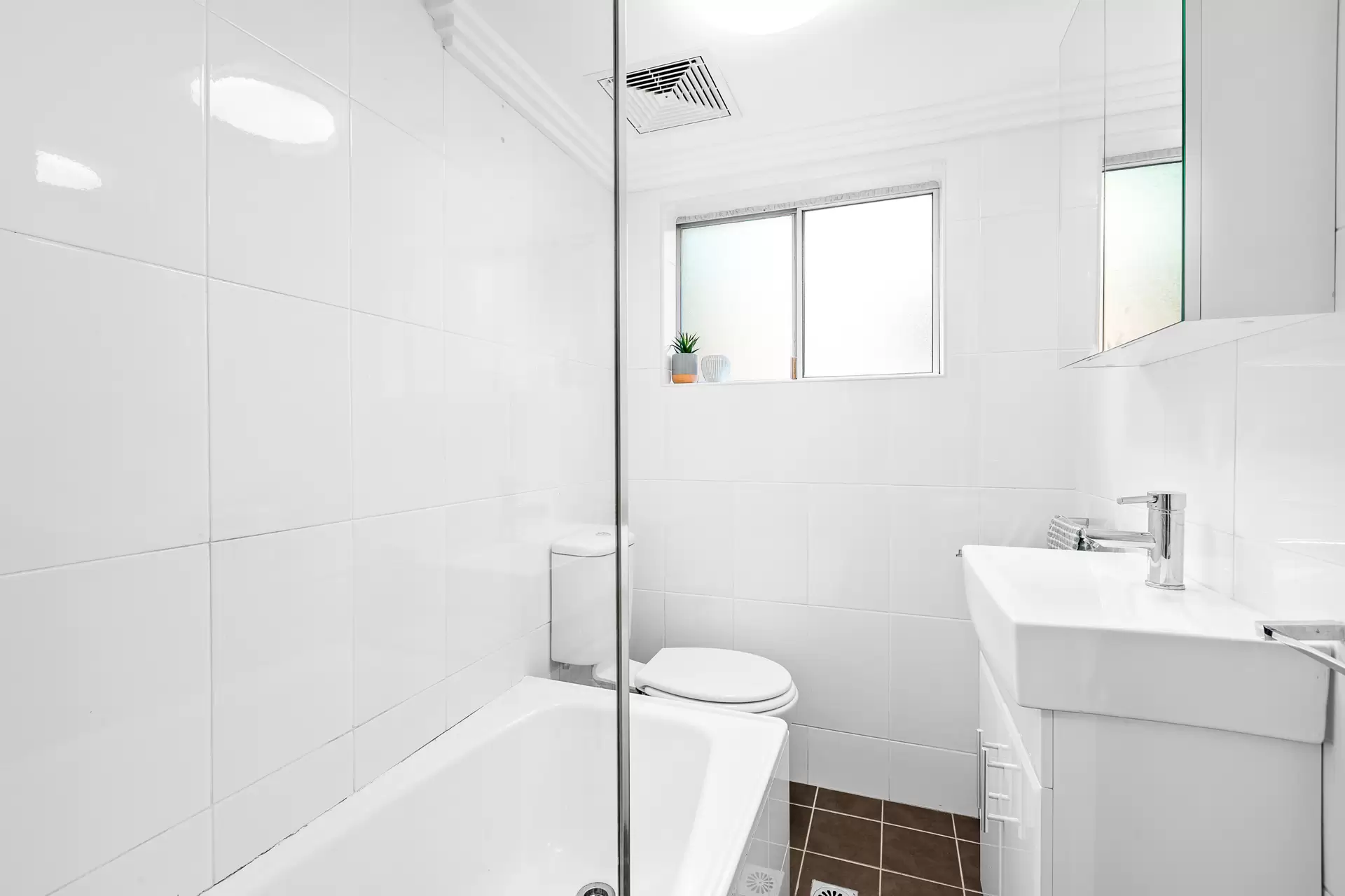 2/19 Ashburn Place, Gladesville Sold by Cassidy Real Estate - image 1