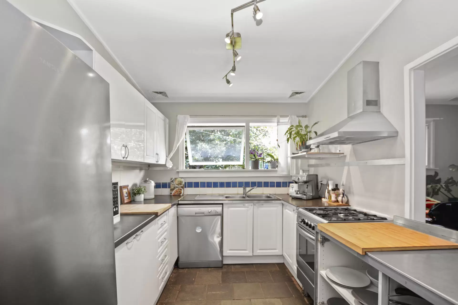 4 Bond Street, North Ryde Sold by Cassidy Real Estate - image 1