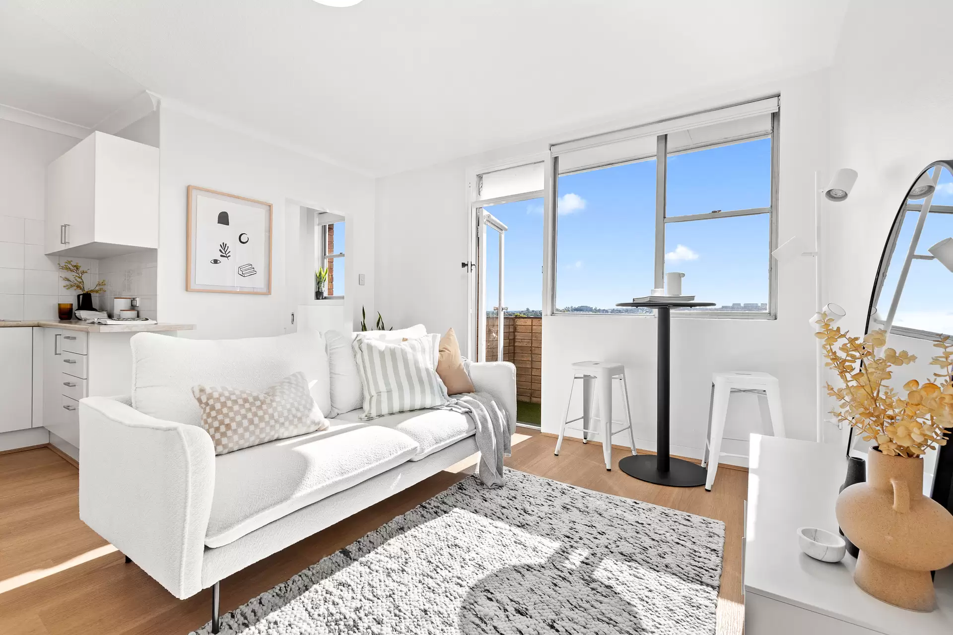 11/5 Western Crescent, Gladesville Sold by Cassidy Real Estate - image 1