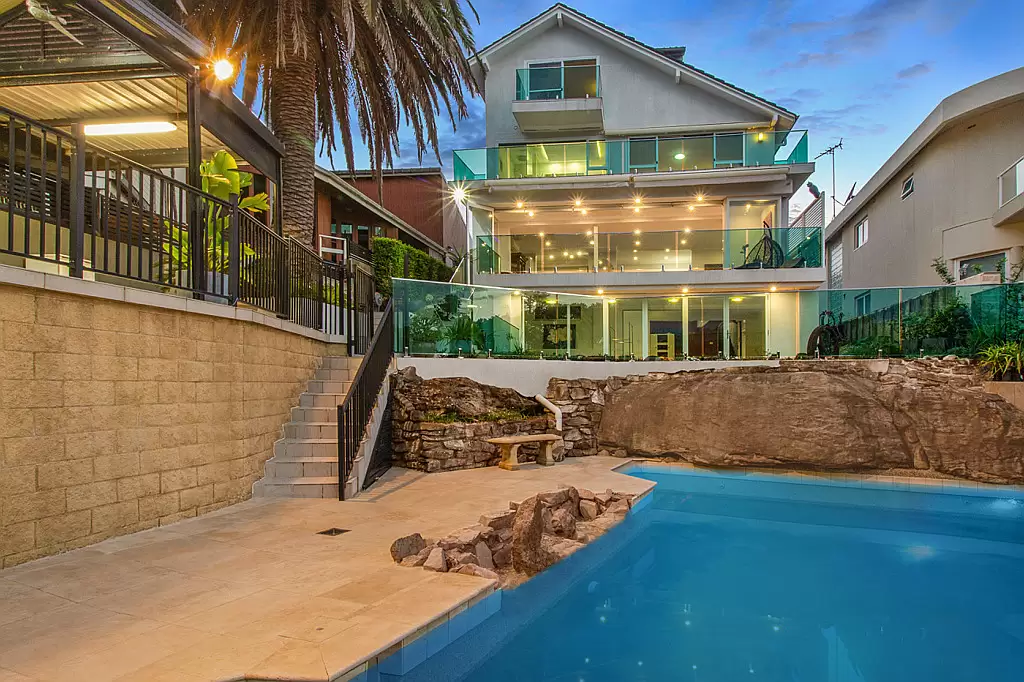 161 Tennyson Road, Tennyson Point Sold by Cassidy Real Estate - image 1