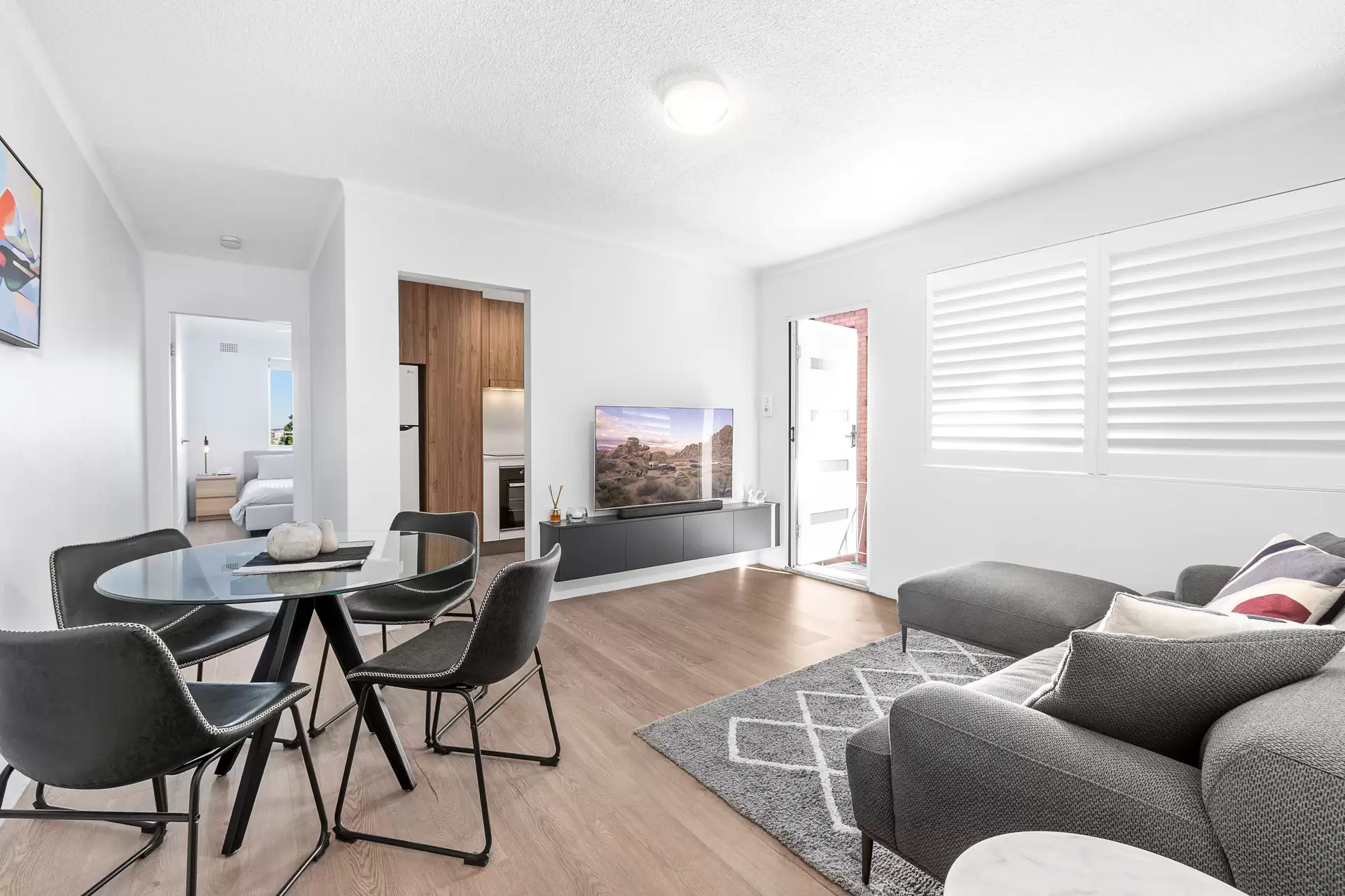 6/3 Western Crescent, Gladesville Sold by Cassidy Real Estate - image 1