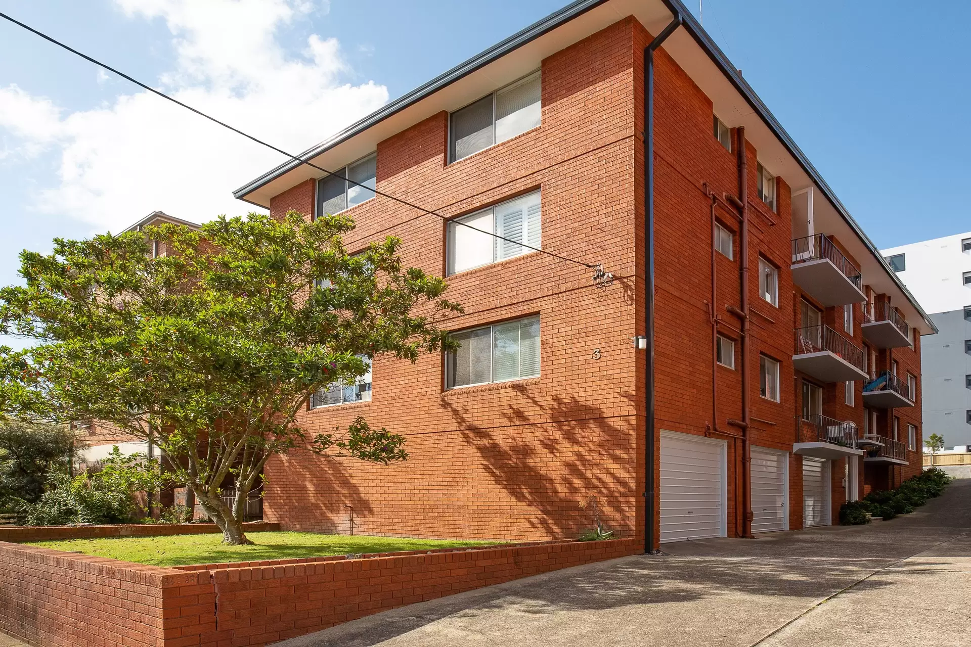 6/3 Western Crescent, Gladesville Sold by Cassidy Real Estate - image 1
