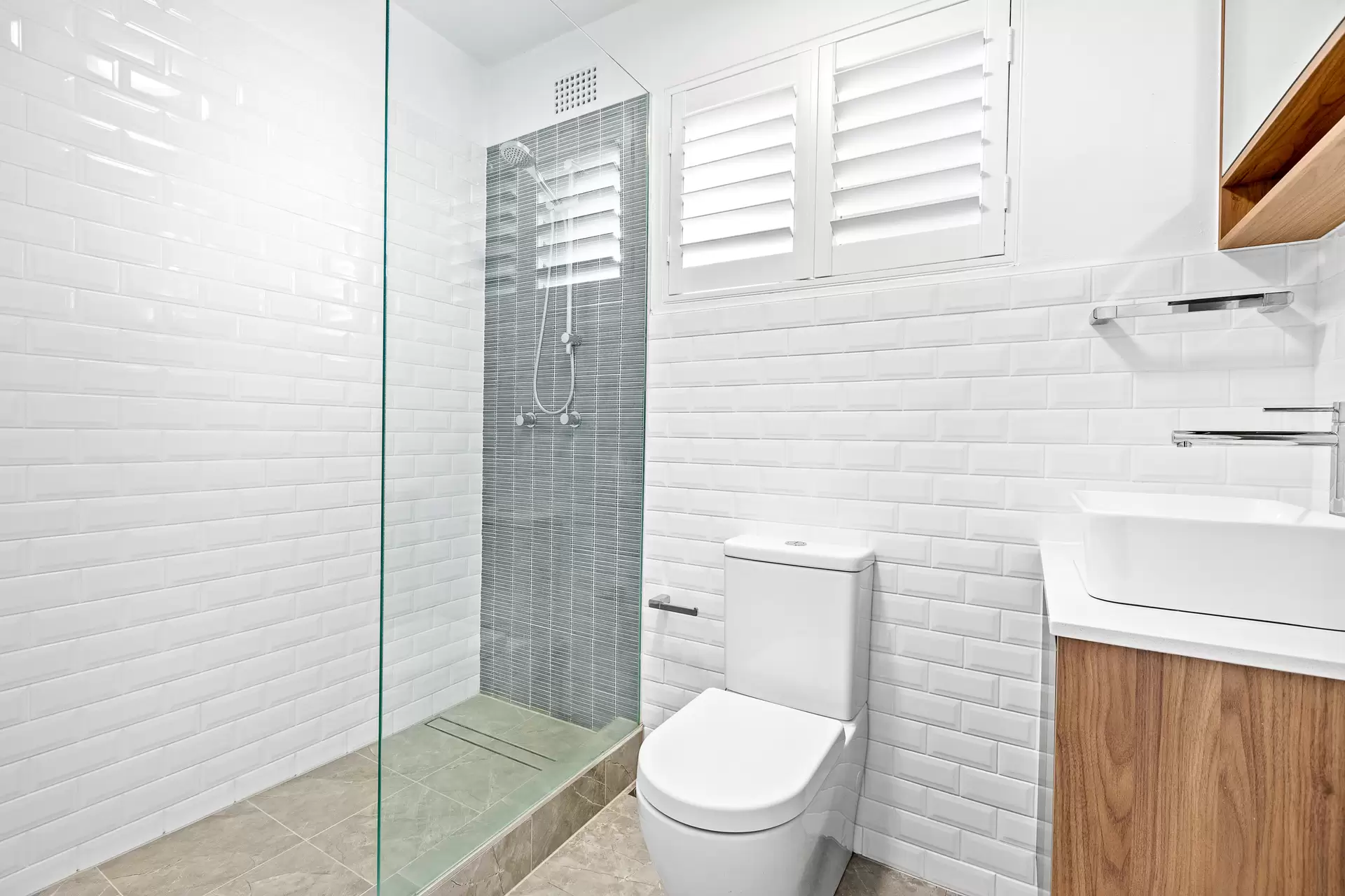 6/3 Western Crescent, Gladesville Sold by Cassidy Real Estate - image 1