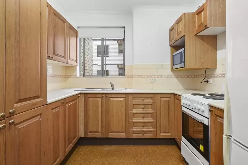 4/529 Victoria Road, Ryde Sold by Cassidy Real Estate - image 1