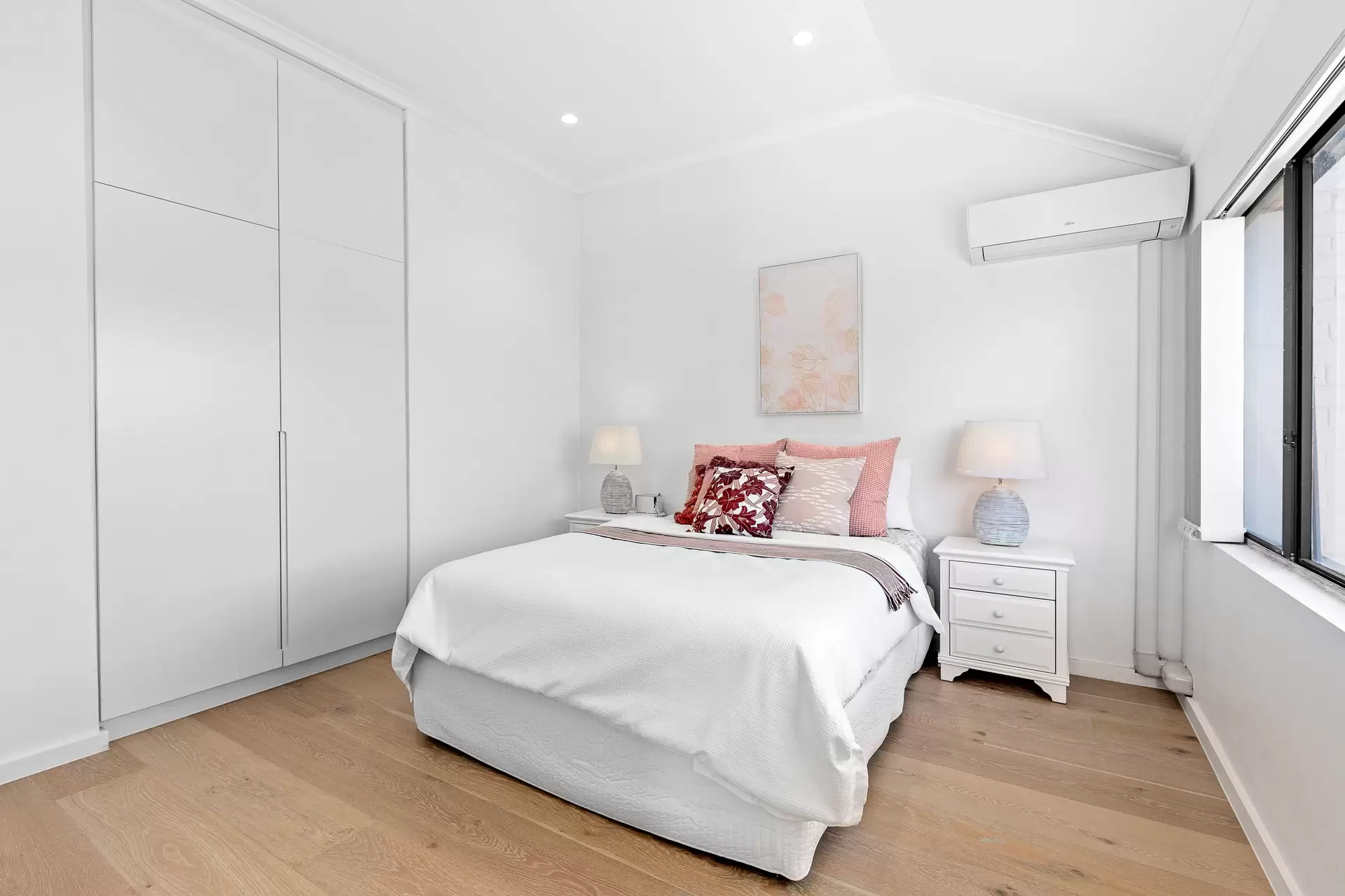 27/10-16 Batemans Road, Gladesville Sold by Cassidy Real Estate - image 1