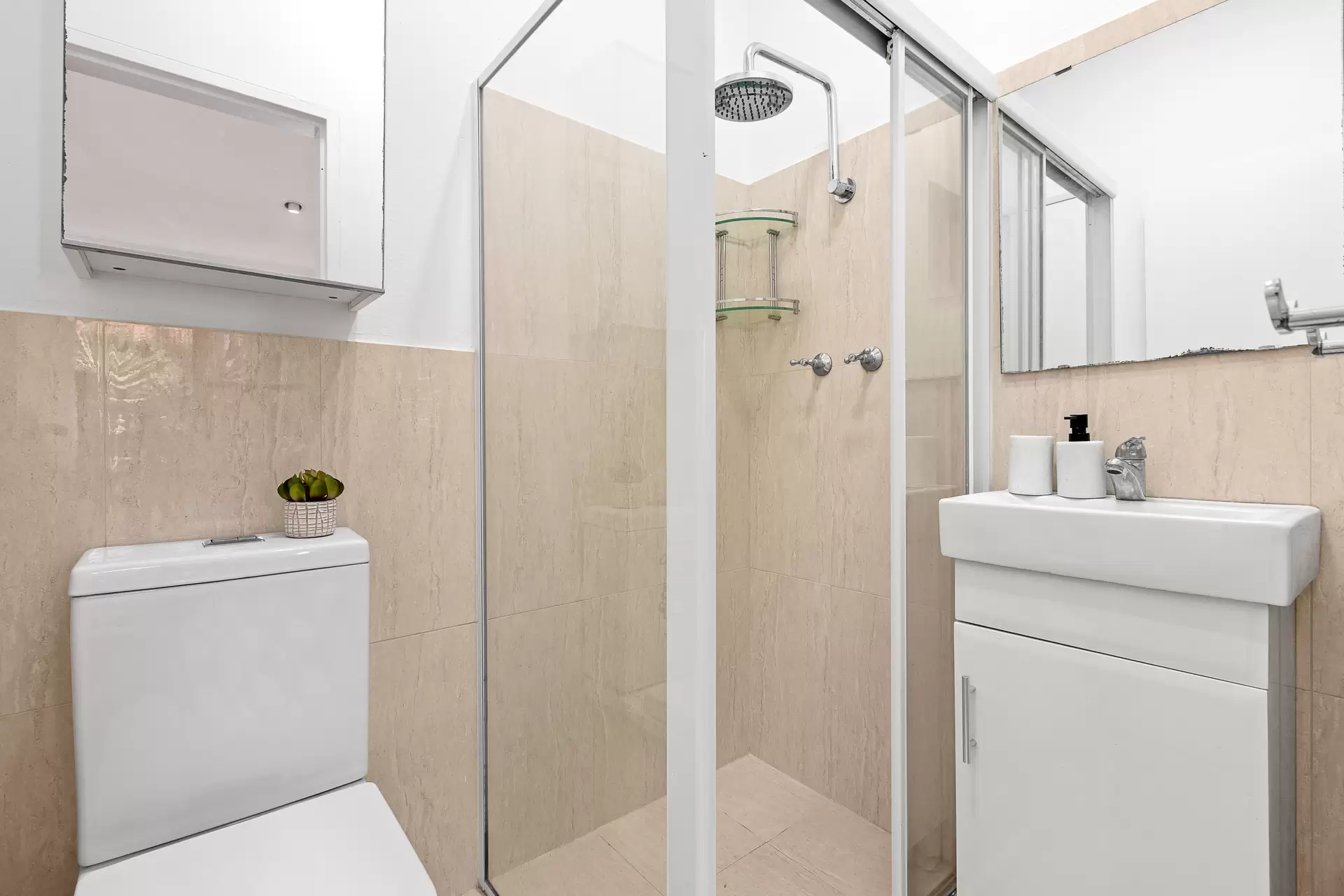 27/10-16 Batemans Road, Gladesville Sold by Cassidy Real Estate - image 1